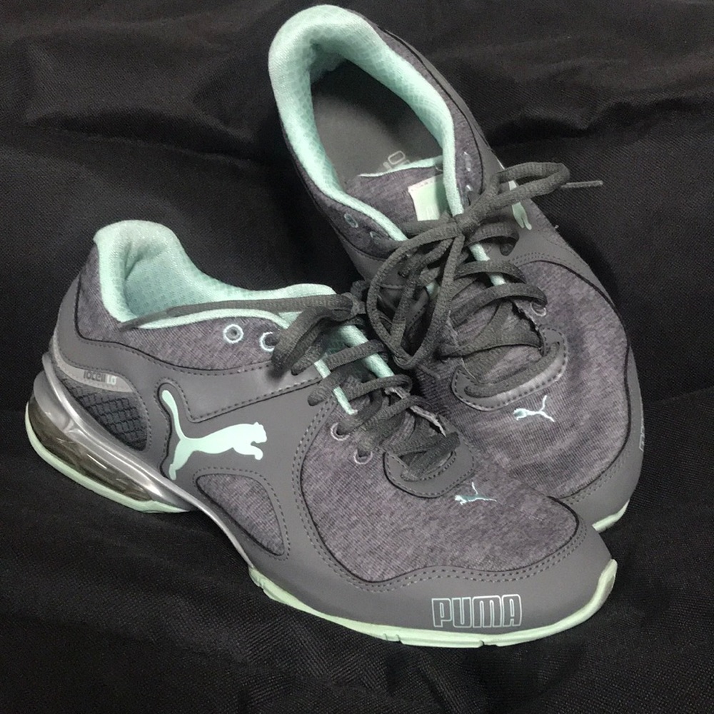 PUMA Women's Cell Riaze Heather Cross-Trainer